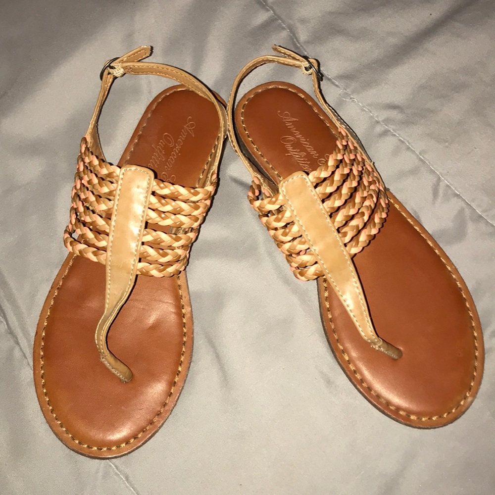 American Eagle Flip Flops